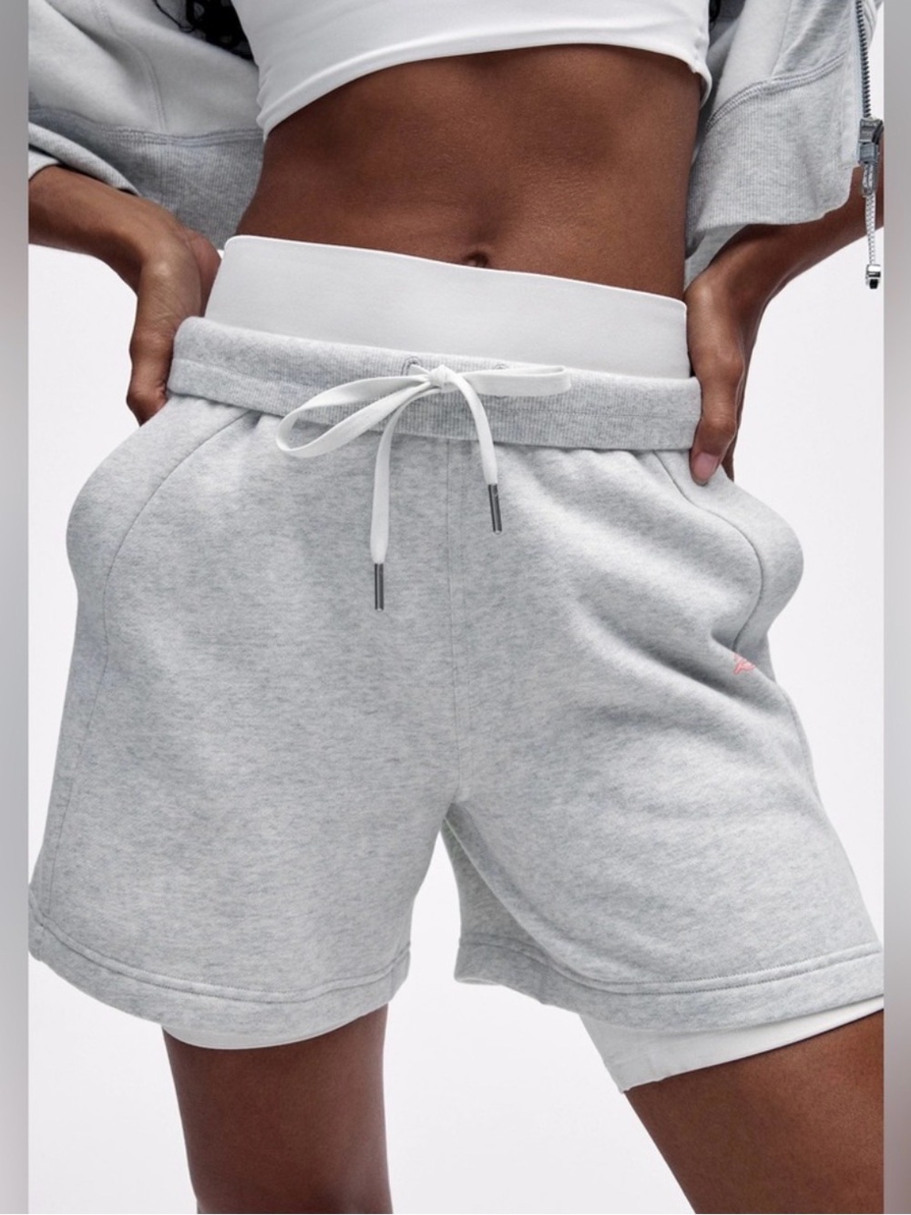 lululemon athletica Scuba High-Rise short 5”